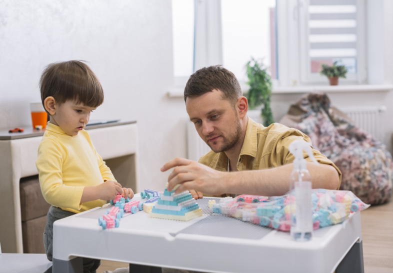 Bu baba çocuğunun otizmiyle nasıl başarılı bir şekilde başa çıktı?